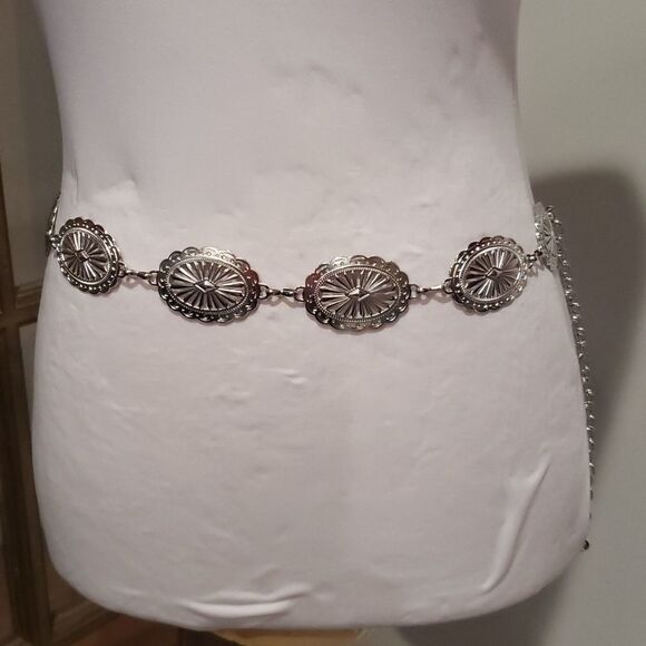 Vintage style Carved Concho Belt Silvery Chain Belts Boho Body Jewelry SZ L nwot - Picture 2 of 5